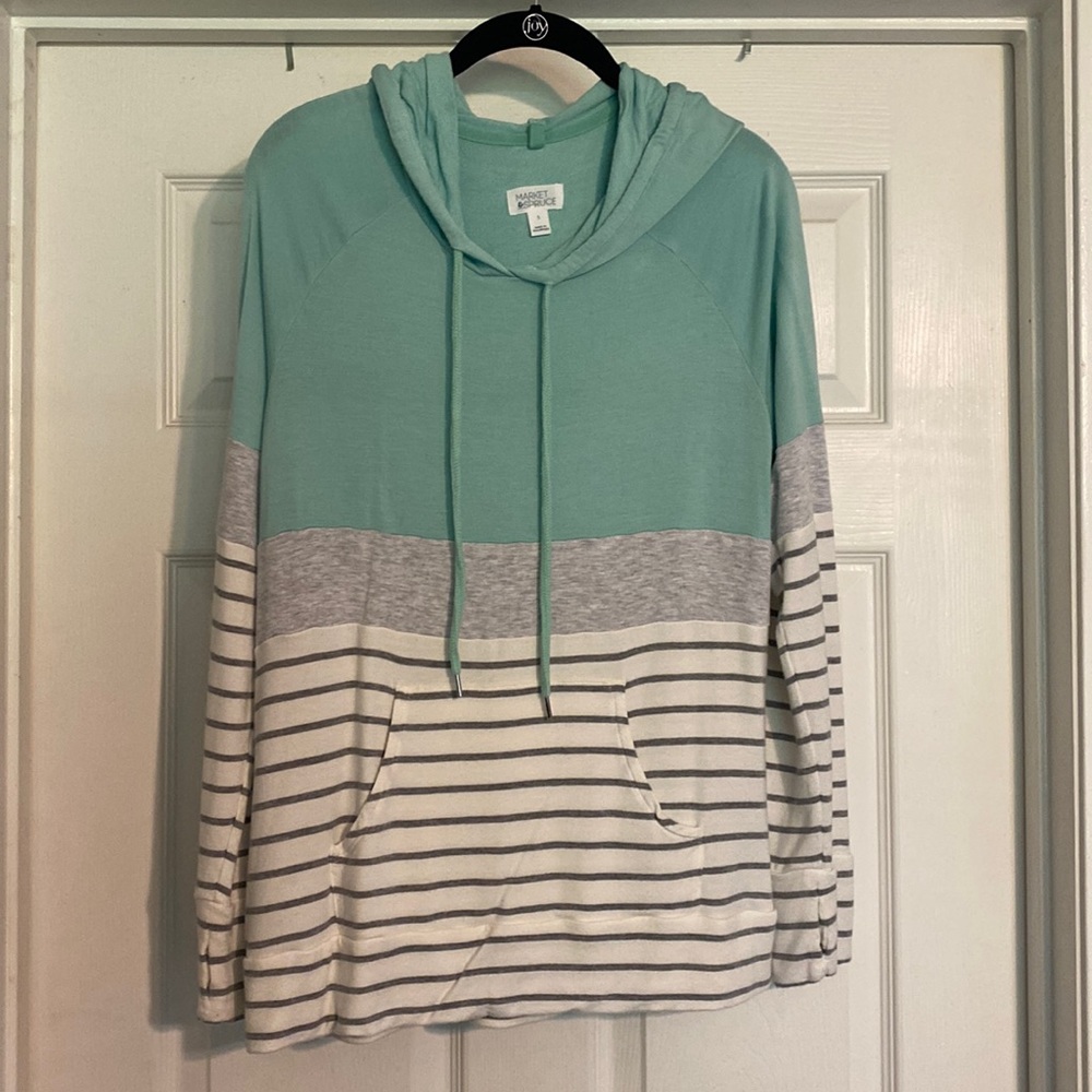 Hooded sweater